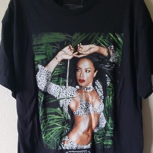 Rue21 Black Graphic Tee with Green Accents Aaliyah